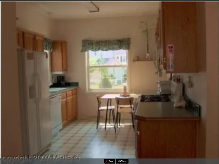7225 Waterloo Pass #B — Photo 3
