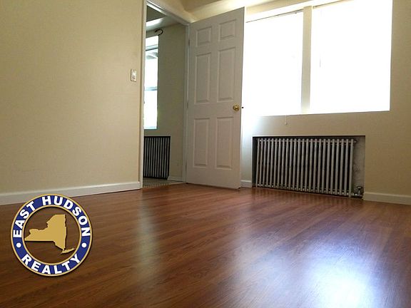2nd image of 2136 47th St #1
