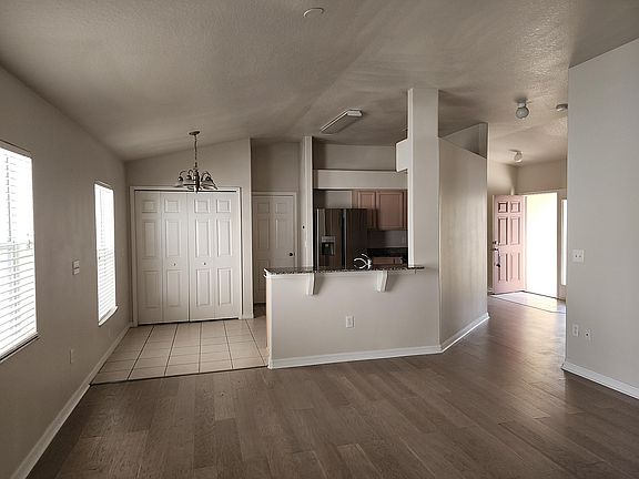 5th image of 25838 Crippen Dr