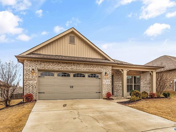 3rd image of 2410 Celia Ct