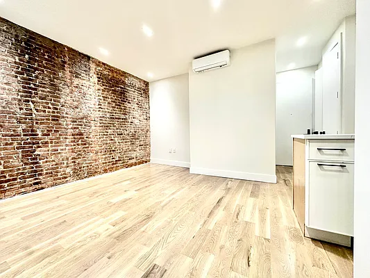 Rented by Doorway NYC, LLC | media 14