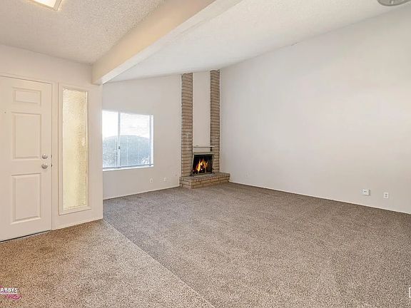 4th image of 4317 Parkwood Ct APT 1