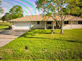 425 Rachal Ave, Bridge City, TX 77611