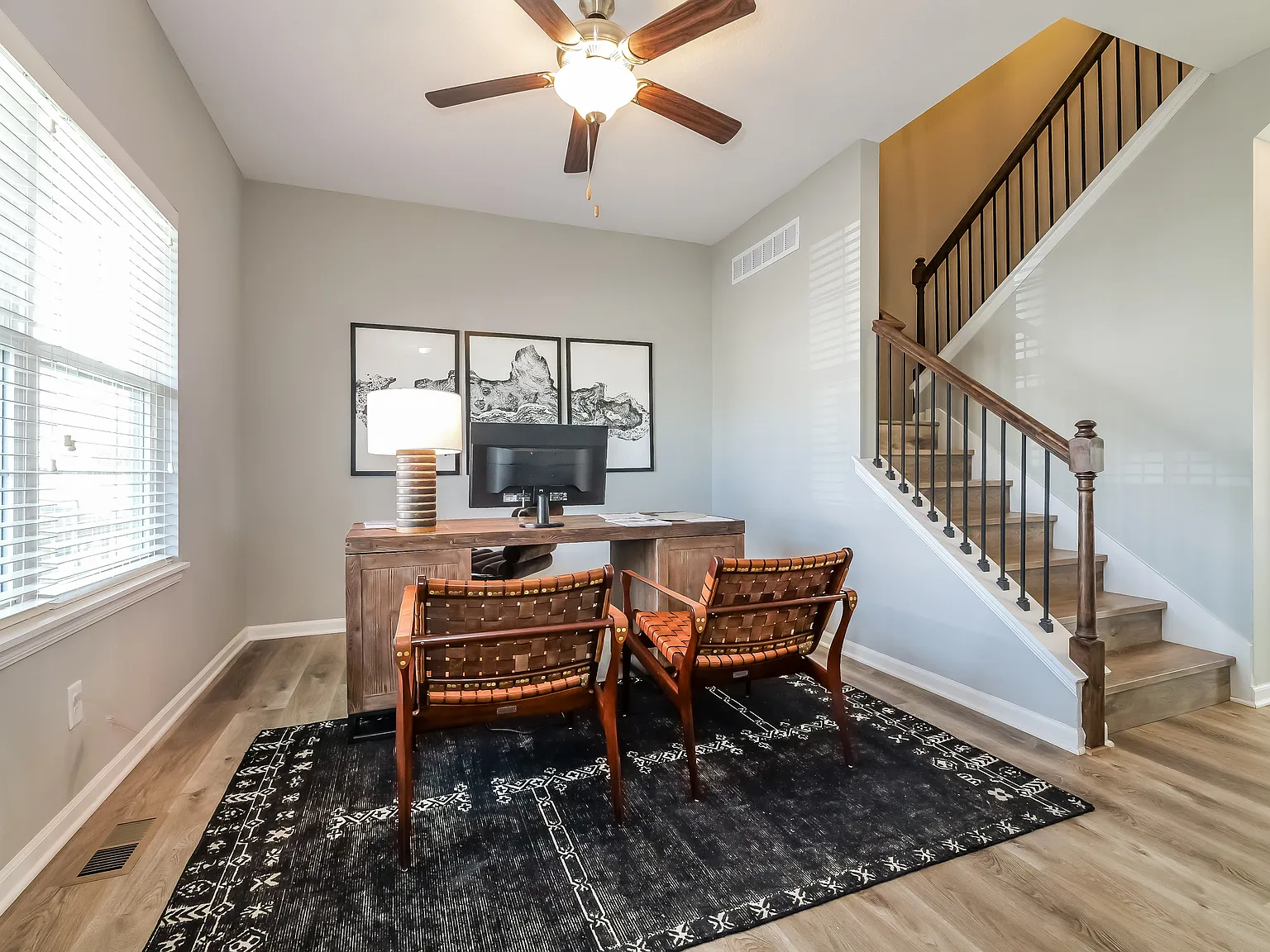 4 bed, 2.5 bath, 2007 sqft, $2,600 — Photo 4