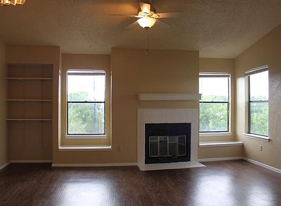 3rd image of 5303 Indio Dr APT C