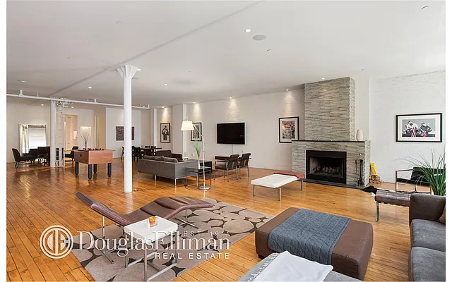 Rented by Douglas Elliman | media 10