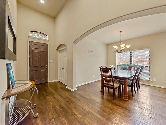 5th image of 4112 Creek Hill Ln