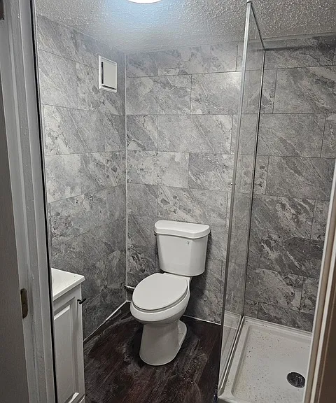 206 NE Sherman Dr — Photo 11