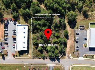 1090 Talus St, Bogart, GA 30622