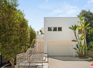 7582 Mulholland Dr, Los Angeles, CA 90046