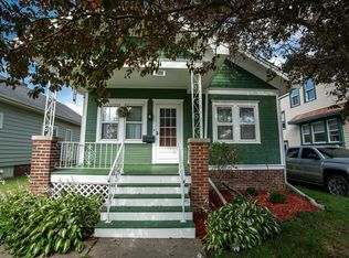 2016 Grange Ave, Racine, WI 53403