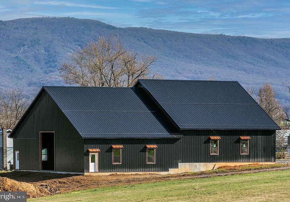 1st image of 130 Lacey Spring Rd