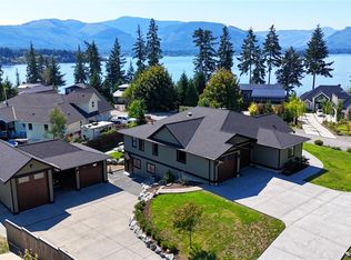 7375 Lakefront Dr, Cowichan Valley, BC V0R2G1
