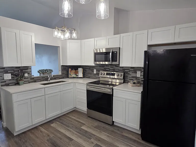 12337 Eastcove Dr — Photo 1