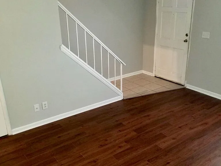 Shoreham Apartments — Photo 42