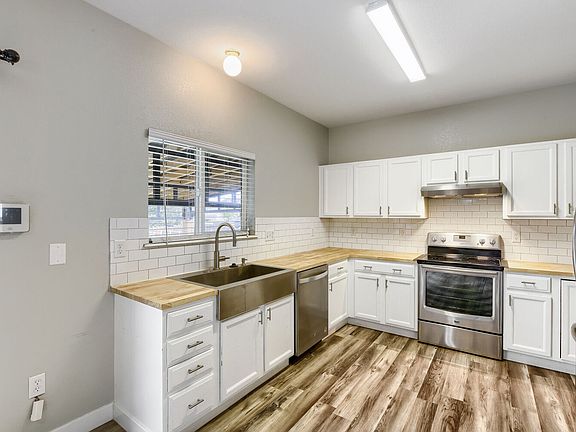 5th image of 8102 Silver Glen Dr