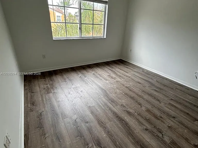 2440 E Preserve Way #303 — Photo 2
