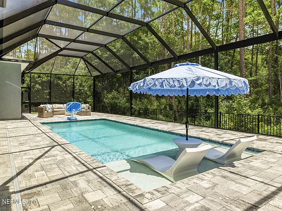 5th image of 203 OLD BLUFF Drive