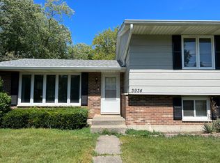 3934 Grandville Ave #3934, Gurnee, IL 60031