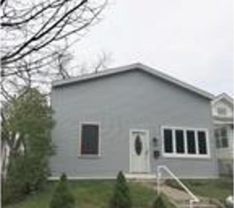 1st image of 4309 15th Ave S