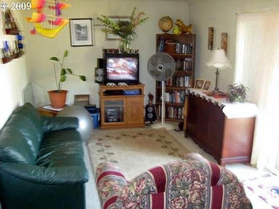 1143 N. Park Ave., Eugene