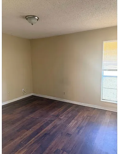 2021 Austin Ave Photo 1