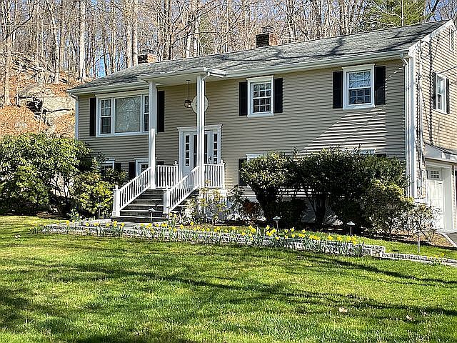 1st image of 123 Macgregor Dr
