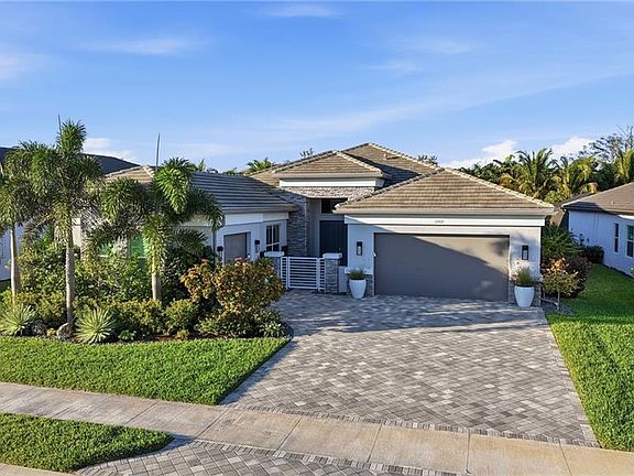 3rd image of 12021 Azalea WAY