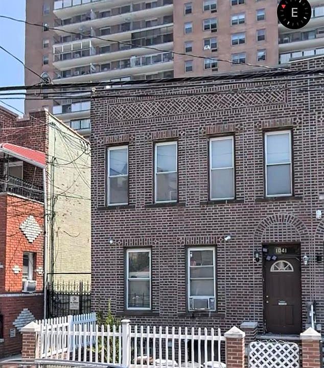 2nd image of 1041 Thomas S Boyland St