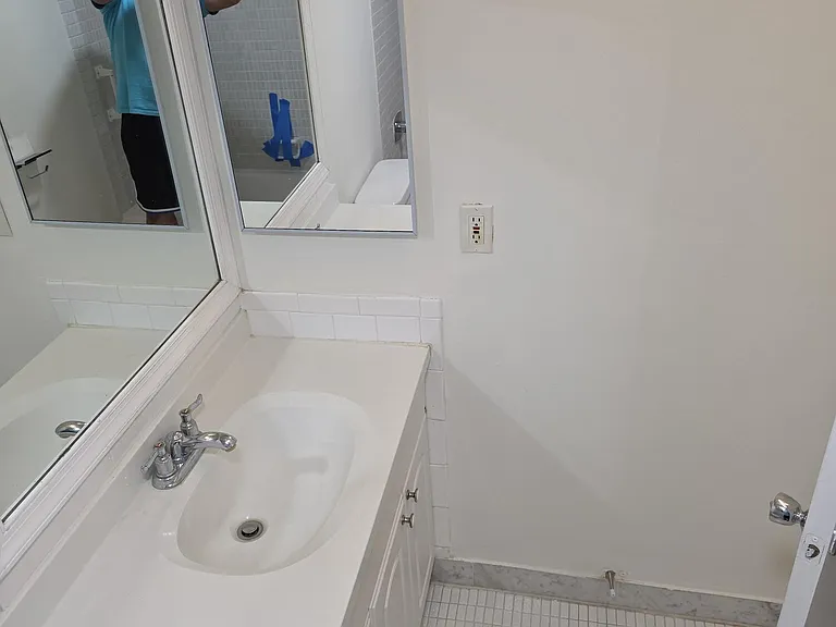 470 Executive Center Dr #2K — Photo 19