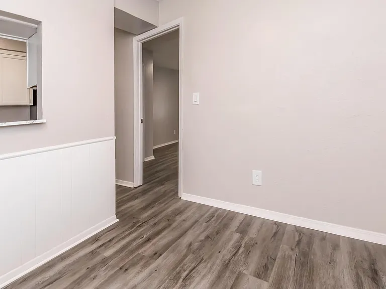 5107 N Hammond Ave — Photo 4