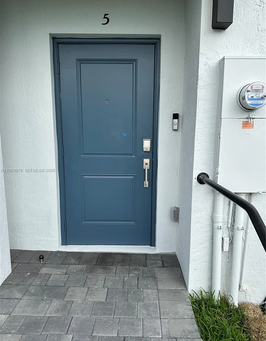 3 bed, 2.5 bath, $3,000 — Photo 4