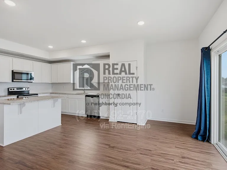 3917 Sadie St — Photo 11
