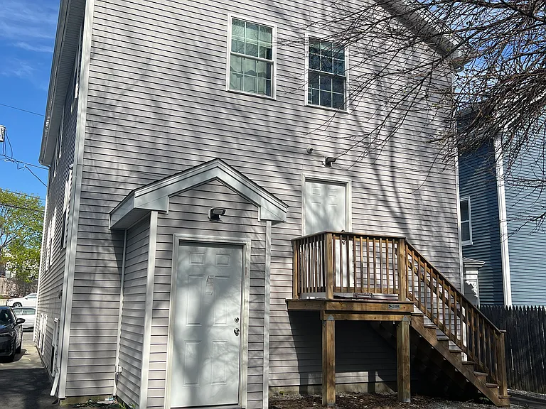 109 Bowdoin St #1 — Photo 3