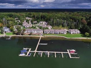 16170 Shoreview Dr #25, Spring Lake, MI 49456