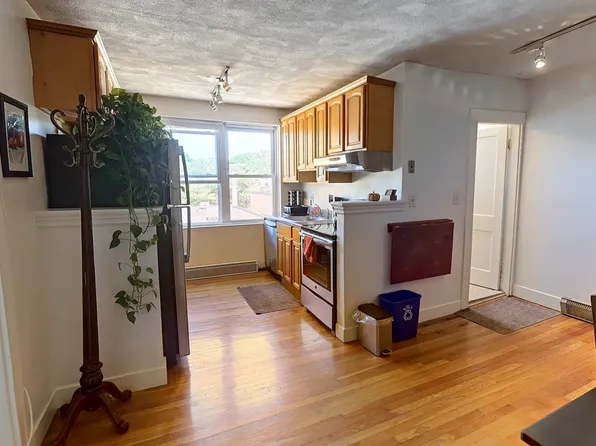 402 Highland Ave APT 30A, Somerville, MA 02144