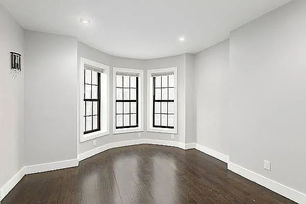 1st image of 501 Lafayette Ave APT 1