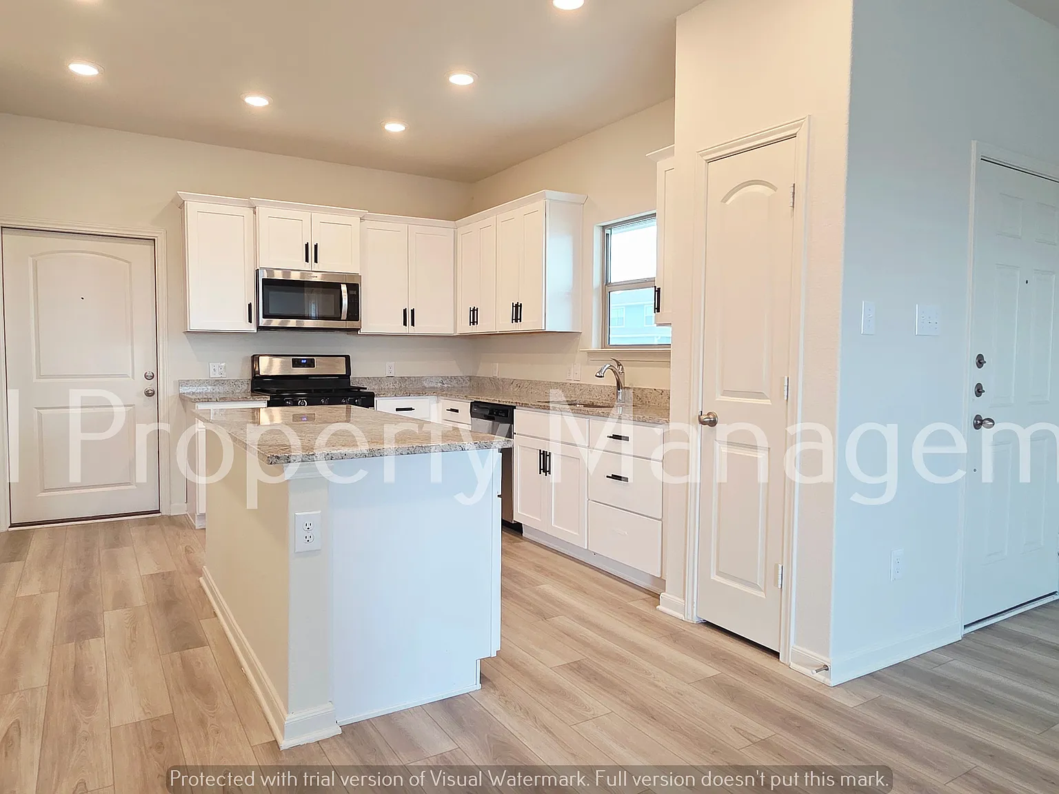 Incredible Townhome located in South Park Meadows — Photo 4