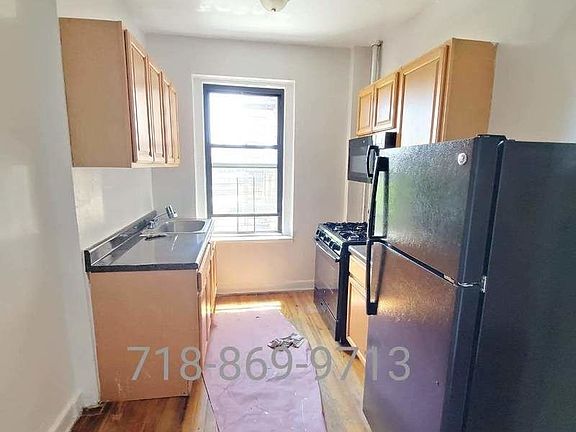 2nd image of 15 E 18th St #D4