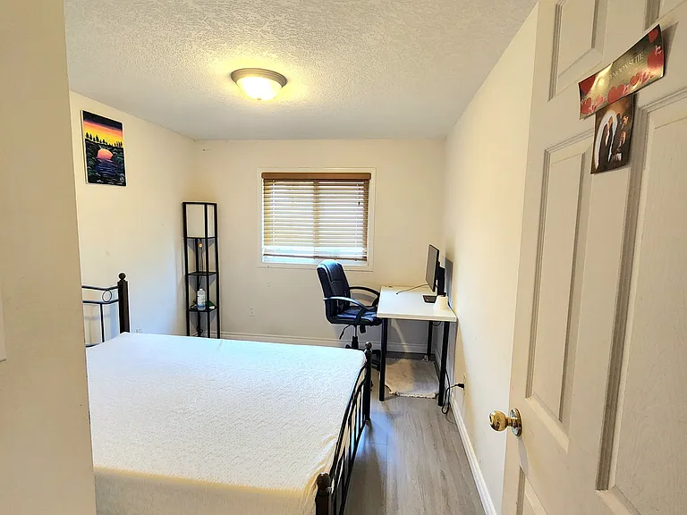 745 Laurelwood Dr — Photo 12