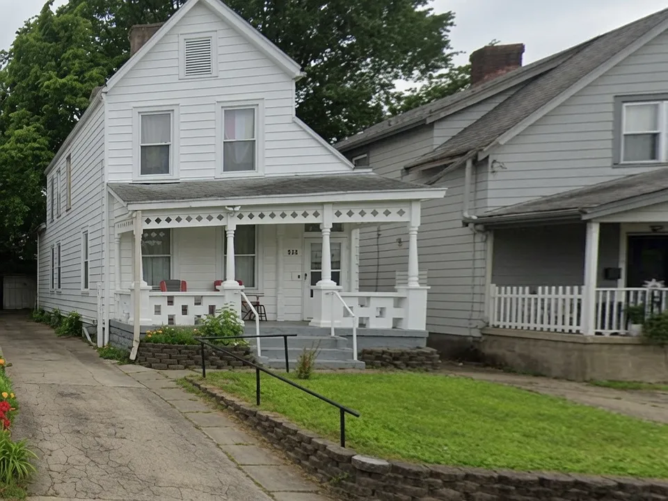 113 W 66th St