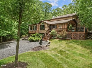 118 Fern Dr, Milford, PA 18337