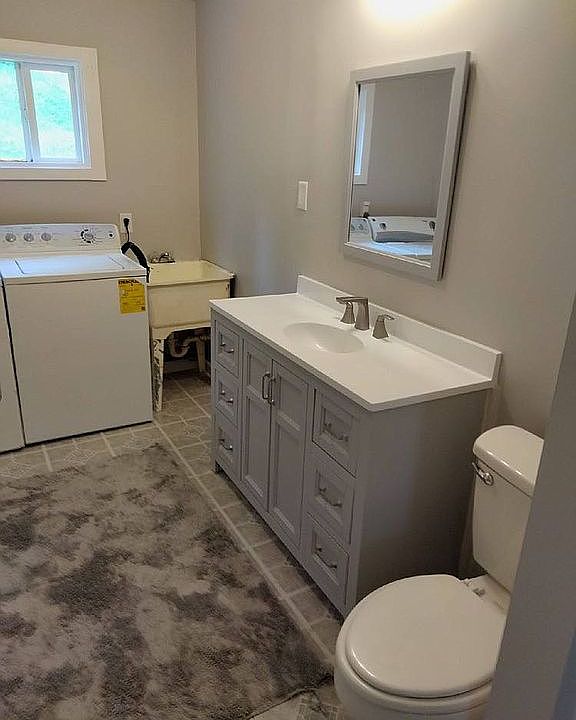 1st image of 611 Main Ave