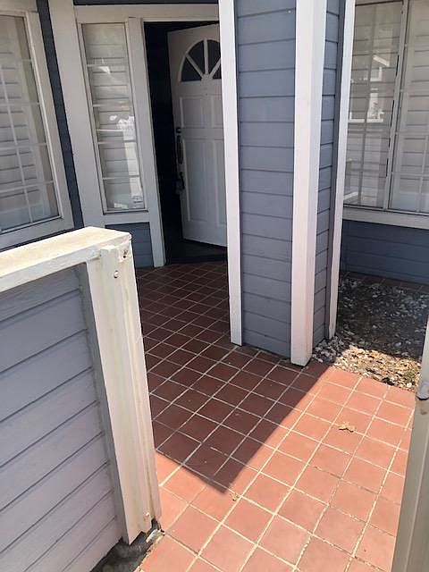 1st image of 645 Alder Ln