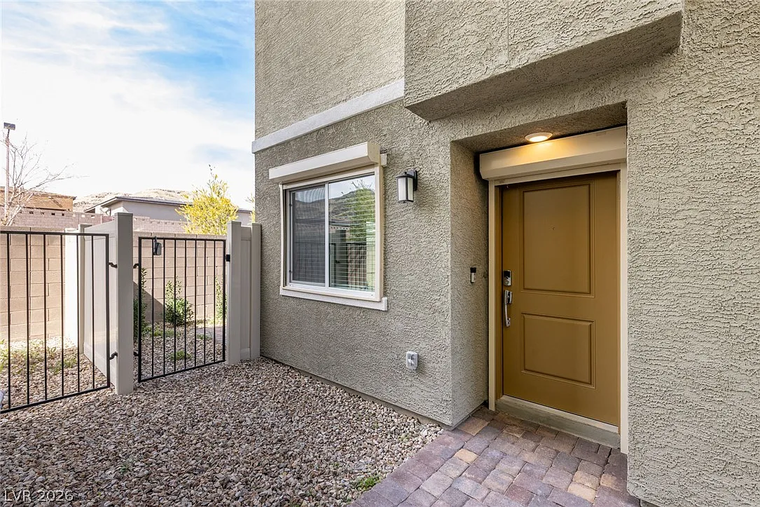 3 bed, 2.5 bath, 1764 sqft, $2,950 — Photo 4