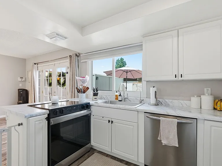 8235 E McDonald Dr — Photo 4