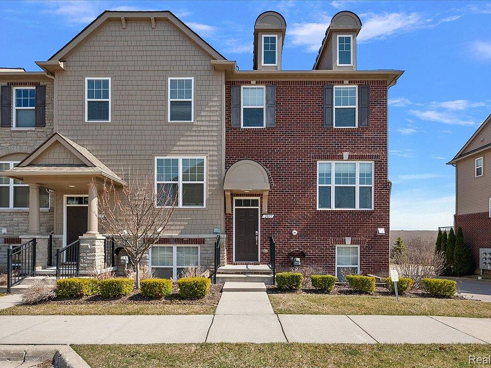 1st image of 2877 Hartwick Dr