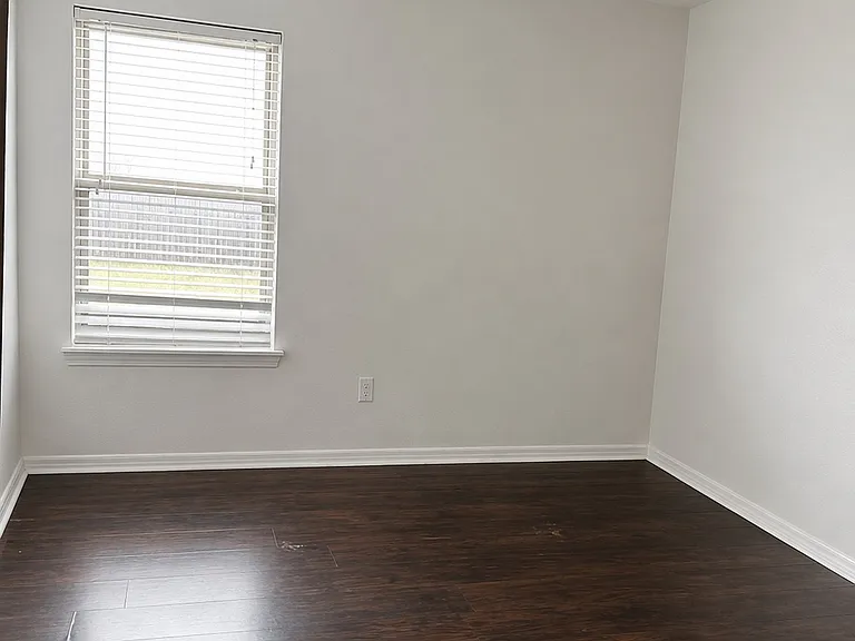 12705 Faulkner Crossing Dr — Photo 3