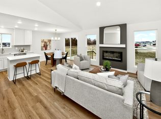 120 NW Rolling Cir, Waukee, IA 50263