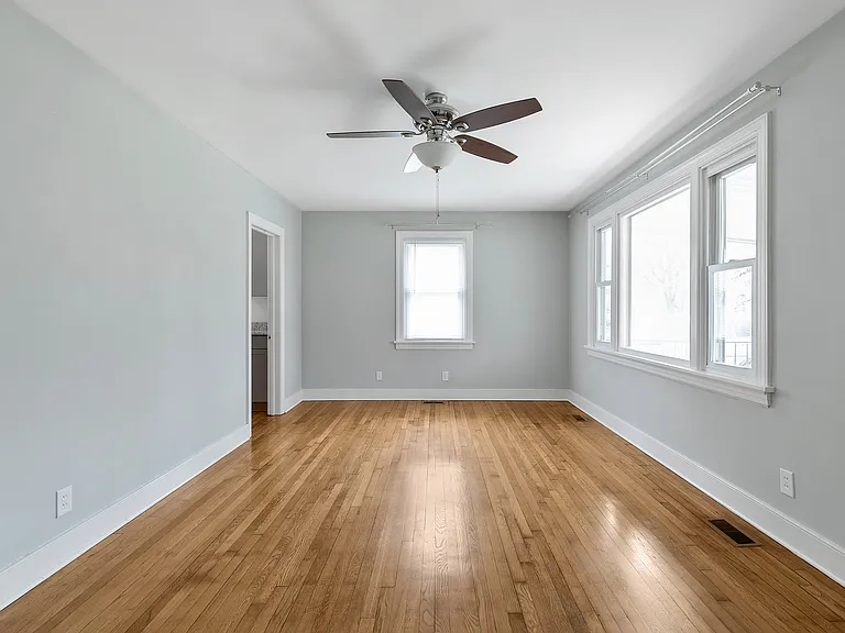 5309 Gillespie Ave — Photo 4